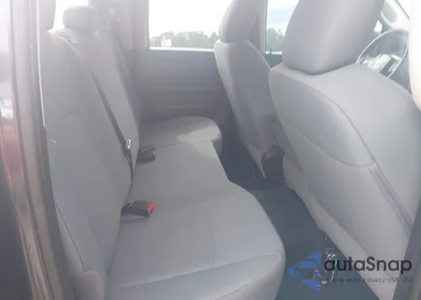 2018 Ram 1500 Express 4X2 6'4 Box из США, поврежденный, VIN 1C6RR6FT0JS131914